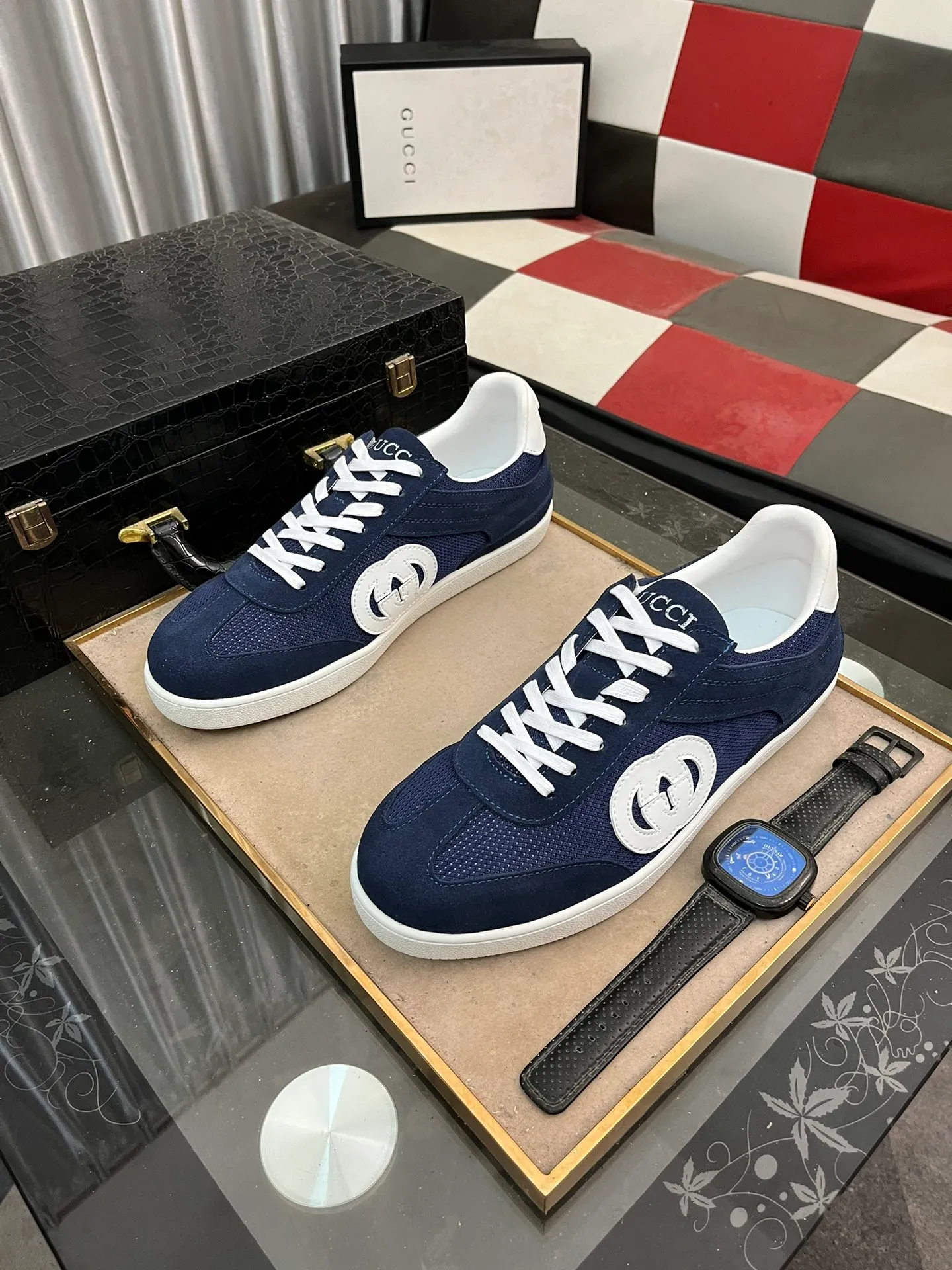 Men's shoes💰380⌚️⌚️[GUCCI] Gucci men's casual shoes are absolutely popular🔥The ultimate matching item for trendy men! The charm of super texture is irresistible, the main recommendation, the flower leather color is bright! The upper is made of high-quality cowhide + brand printed fabric, sheepskin feet, wear-resistant rubber sole, noble and elegant! Extremely comfortable🎁🎁You can be as handsome as you want💪 38-447️⃣colors available